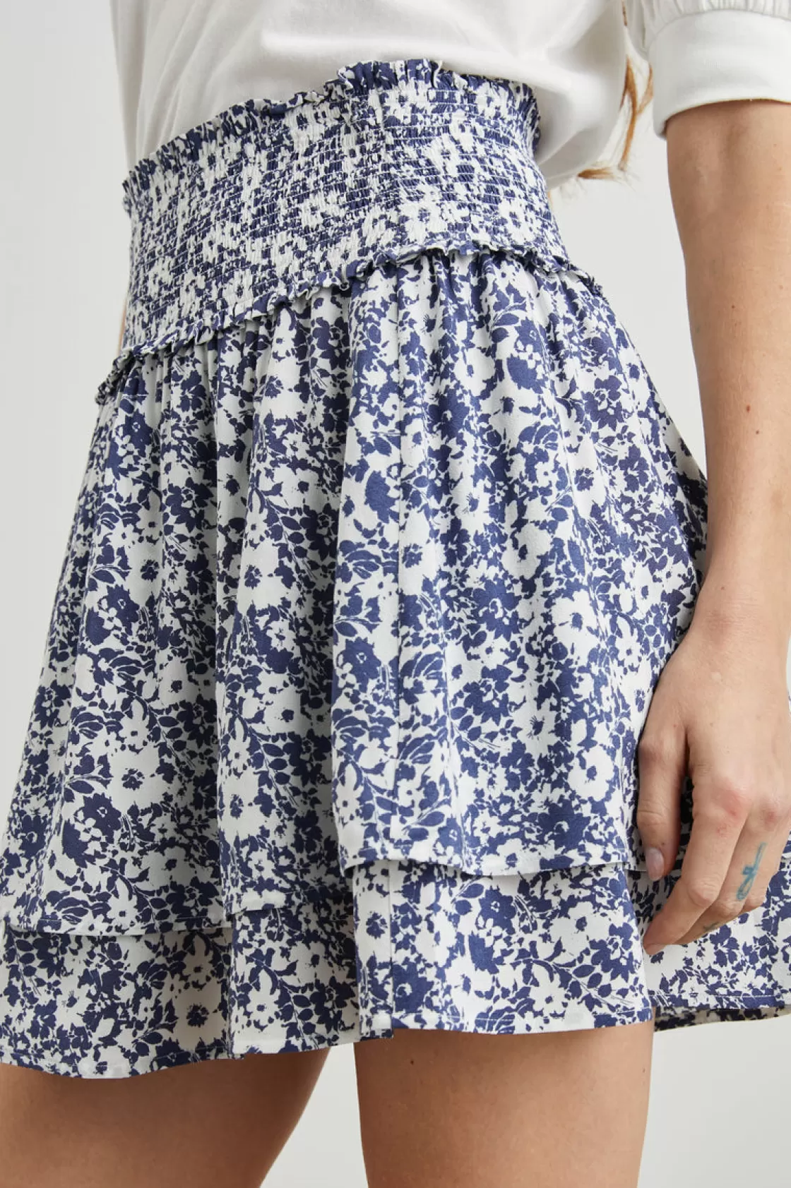 Rails ADDISON SKIRT - NAVY WHITE TEXTURE FLORAL | Women Rails Exclusives | The Travel Edit