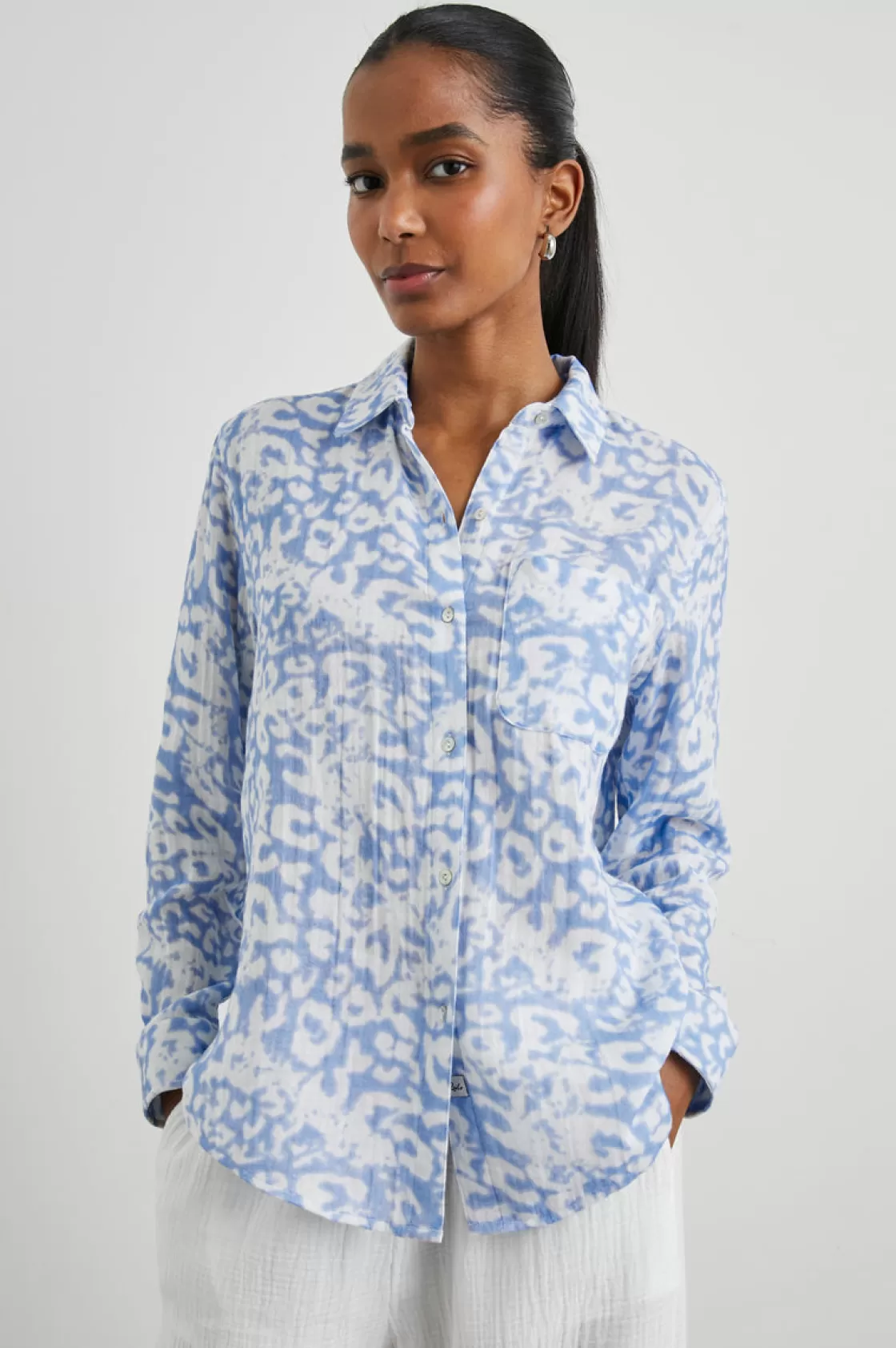 Rails ELLIS SHIRT - BLUE DIFFUSED CHEETAH | Women The Eco Collection | The Ellis Edit