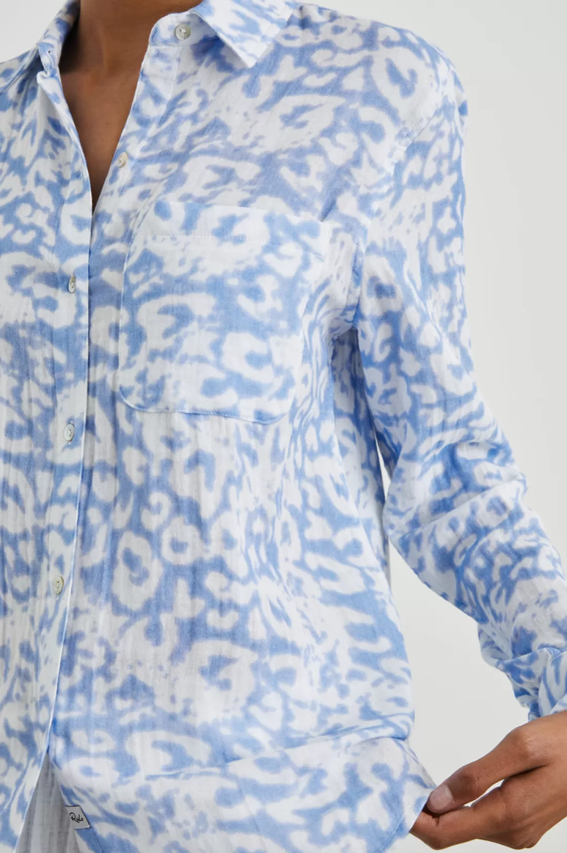 Rails ELLIS SHIRT - BLUE DIFFUSED CHEETAH | Women The Eco Collection | The Ellis Edit