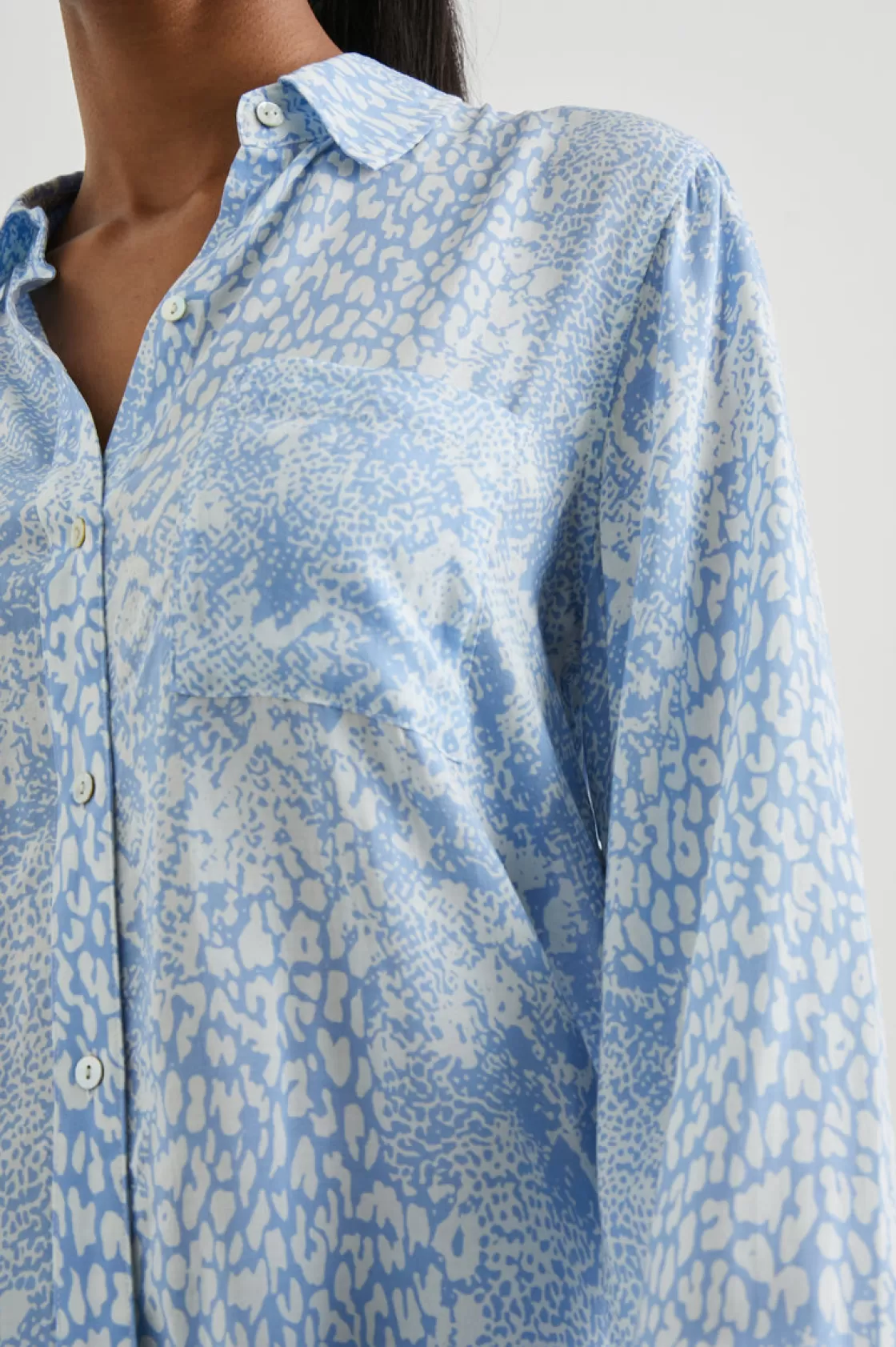 Rails JOSEPHINE SHIRT - AQUA MIXED ANIMALS | Women The Eco Collection | Tops