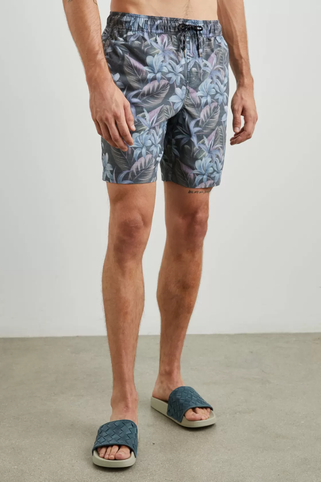 Rails KIAN SWIM SHORT - JUNGLE GARDEN MIDNIGHT | Summer Collection | The Travel Edit