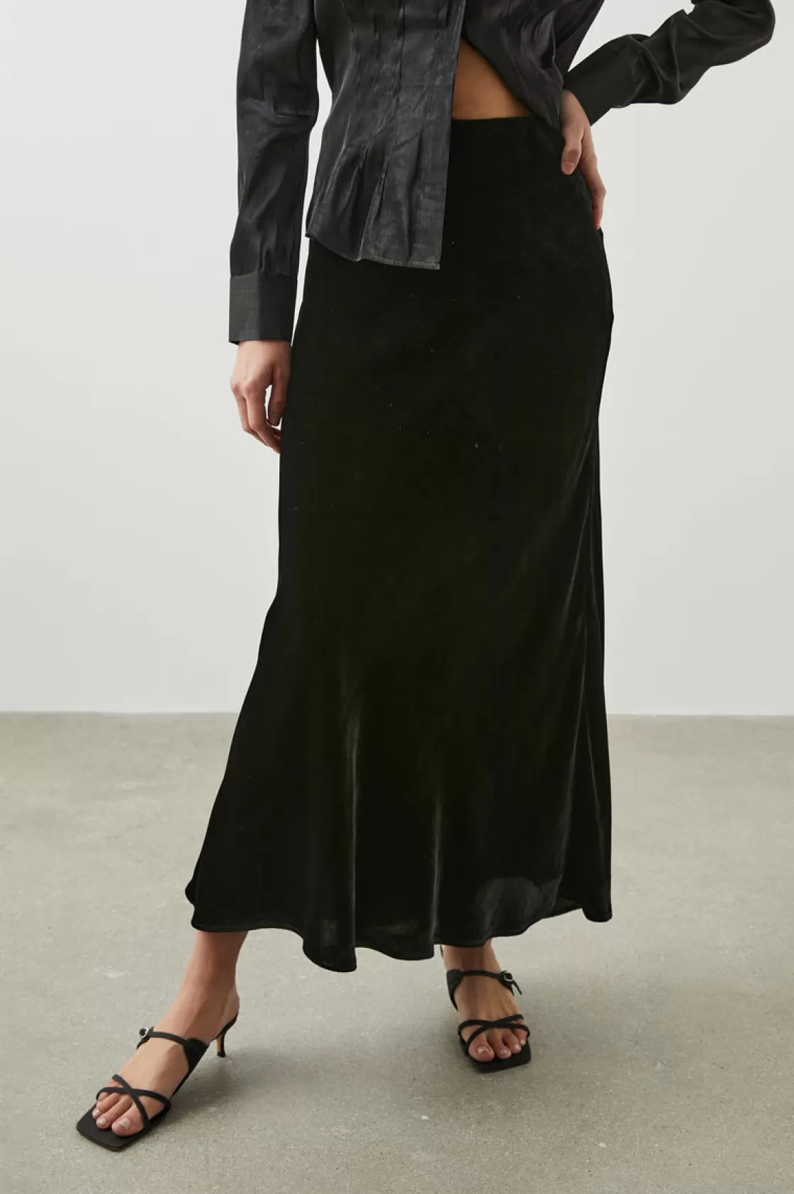 Rails LEIA SKIRT - BLACK VELVET | Women Matching Sets | Skirts